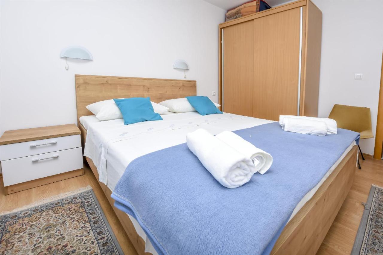 Apartments Viktor Rogoznica  Zewnętrze zdjęcie