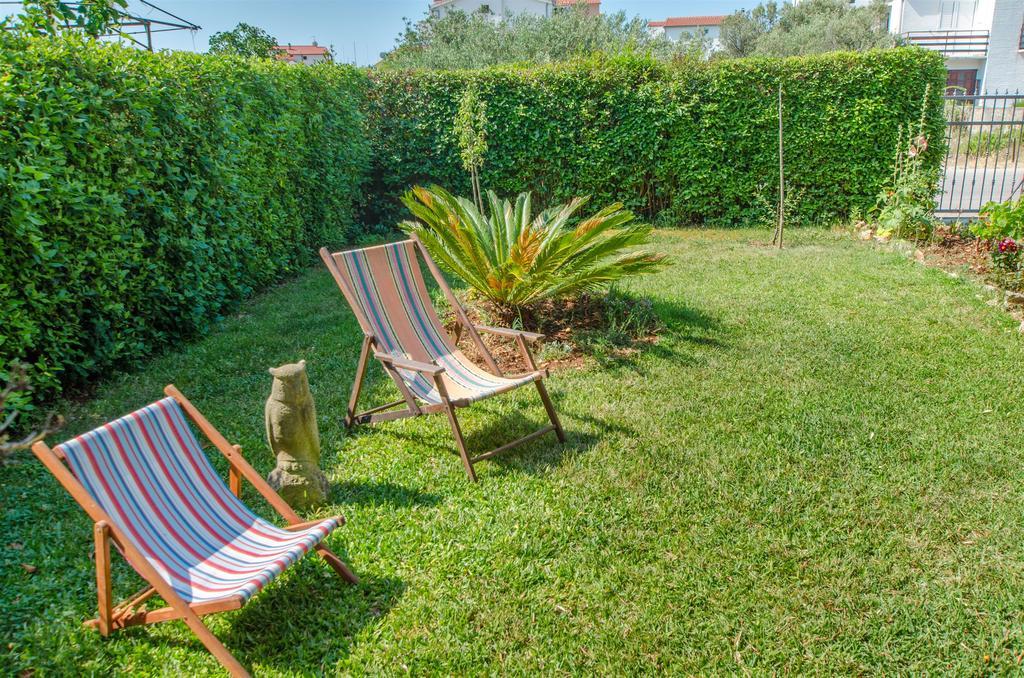 Apartments Viktor Rogoznica  Zewnętrze zdjęcie